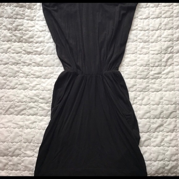 Aritzia dress - Picture 4 of 5